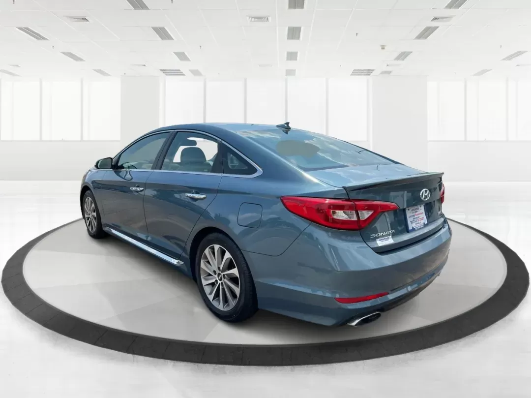 2015 Hyundai Sonata Sport (5NPE34AF2FH) with an 2.4L I-4 gasoline direct injection engine, located at 401 Woodman Dr, Riverside, OH, 45431, (937) 908-9800, 39.760899, -84.123421 - Photo#4