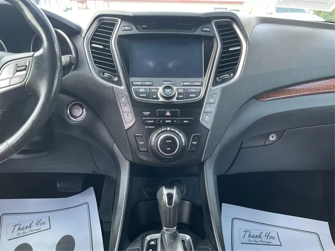 2013 Hyundai Santa Fe Limited (KM8SRDHF5DU) with an Lambda II 3.3L V-6 gasoline direct injection engine, located at 1099 N County Rd 25A , Troy, OH, 45373, (937) 908-9800, 40.057079, -84.212883 - **Experience Every Journey with Style and Comfort: 2013 Hyundai Santa Fe Limited at Advantage Car and Credit!**<br /> <br /> Are you looking for a vehicle that seamlessly blends comfort, capability, and style for your family adventures or daily commutes? Look no further! The 2013 Hyundai Santa Fe Li - Photo#12