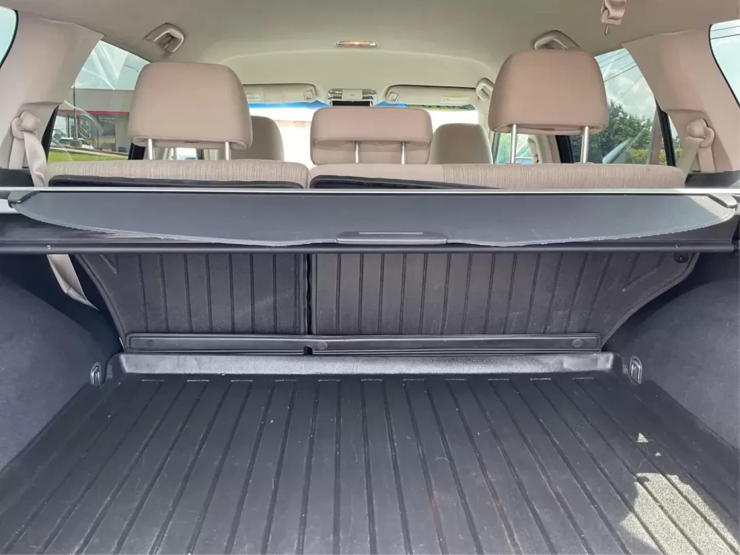2013 Subaru Outback 2.5i Premium (4S4BRBCC7D3) with an 2.5L H-4 DOHC engine, located at 1184 Kauffman Ave, Fairborn, OH, 45324, (937) 908-9800, 39.807072, -84.030914 - ### Adventure Awaits with This 2013 Subaru Outback at Advantage Car and Credit!<br /> <br /> Are you looking for the perfect vehicle to take your family on weekend getaways or to navigate the bustling streets of Fairborn, OH? Look no further than this **2013 Subaru Outback 2.5i Premium**! This versa - Photo#11
