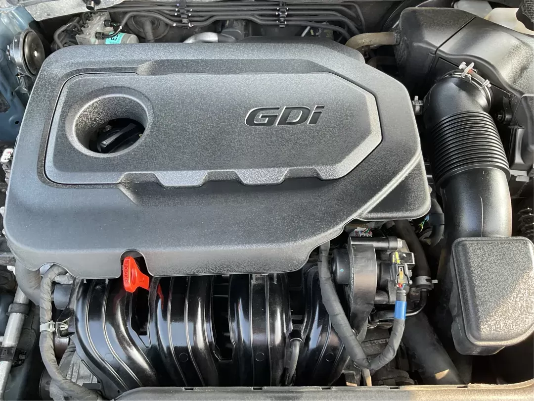2017 Hyundai Sonata Limited (5NPE34AF4HH) with an 2.4L I-4 gasoline direct injection engine, located at 1099 N County Rd 25A , Troy, OH, 45373, (937) 908-9800, 40.057079, -84.212883 - ### Discover Your Ideal Sedan for Every Adventure: 2017 Hyundai Sonata Limited at Advantage Car and Credit<br /> <br /> Are you in search of a reliable vehicle that seamlessly fits into your busy lifestyle? Whether you're commuting to work, running errands, or planning a weekend getaway, the **2017 - Photo#10