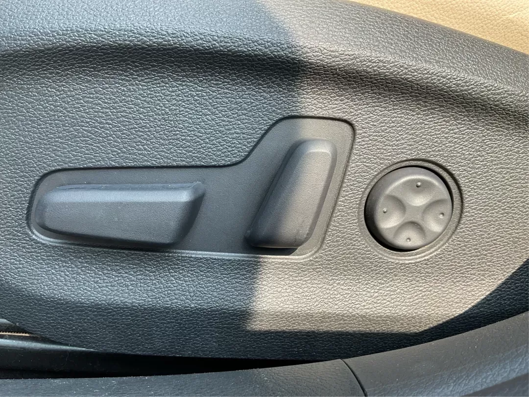 2017 Hyundai Sonata Limited (5NPE34AF4HH) with an 2.4L I-4 gasoline direct injection engine, located at 1099 N County Rd 25A , Troy, OH, 45373, (937) 908-9800, 40.057079, -84.212883 - ### Discover Your Ideal Sedan for Every Adventure: 2017 Hyundai Sonata Limited at Advantage Car and Credit<br /> <br /> Are you in search of a reliable vehicle that seamlessly fits into your busy lifestyle? Whether you're commuting to work, running errands, or planning a weekend getaway, the **2017 - Photo#16
