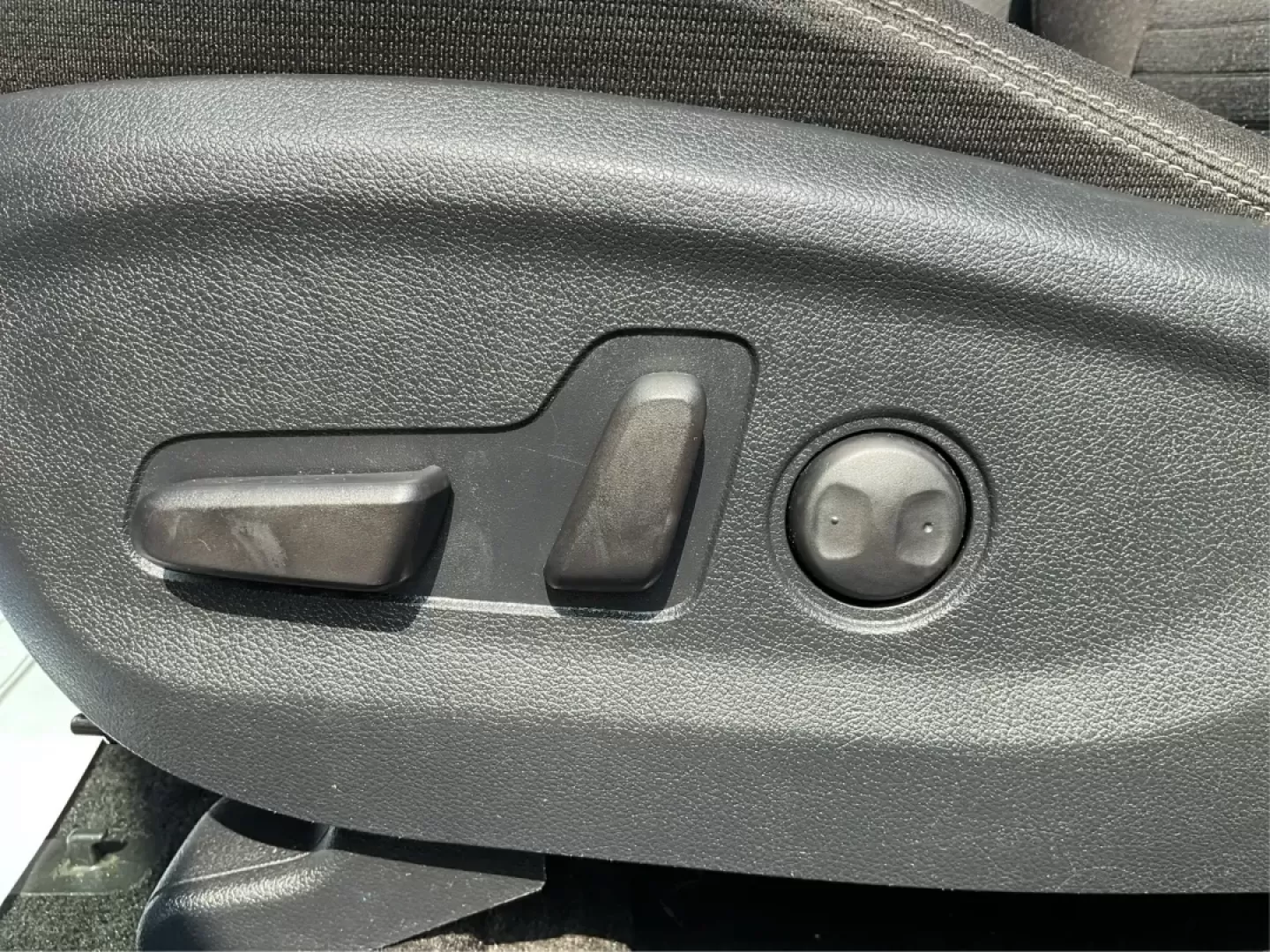 2017 Kia Sportage LX (KNDPMCAC7H7) with an Theta II 2.4L I-4 gasoline direct injection engine, located at 880 E. National Road, Vandalia, OH, 45377, (937) 908-9800, 39.891918, -84.183594 - **Adventure Awaits: 2017 Kia Sportage LX Your Next Road Trip Companion!**<br /> <br /> Are you ready to embark on your next adventure? Whether you're a growing family needing room for weekend getaways or a daily commuter looking for reliability and style, the 2017 Kia Sportage LX is the versatile c - Photo#16