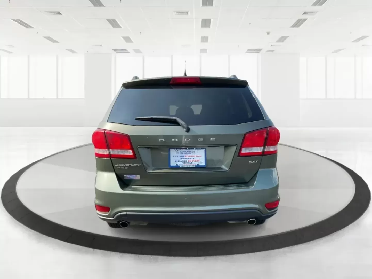2017 Dodge Journey SXT AWD (3C4PDDBG9HT) with an Pentastar 3.6L V-6 DOHC engine, located at 401 Woodman Dr, Riverside, OH, 45431, (937) 908-9800, 39.760899, -84.123421 - Photo#3