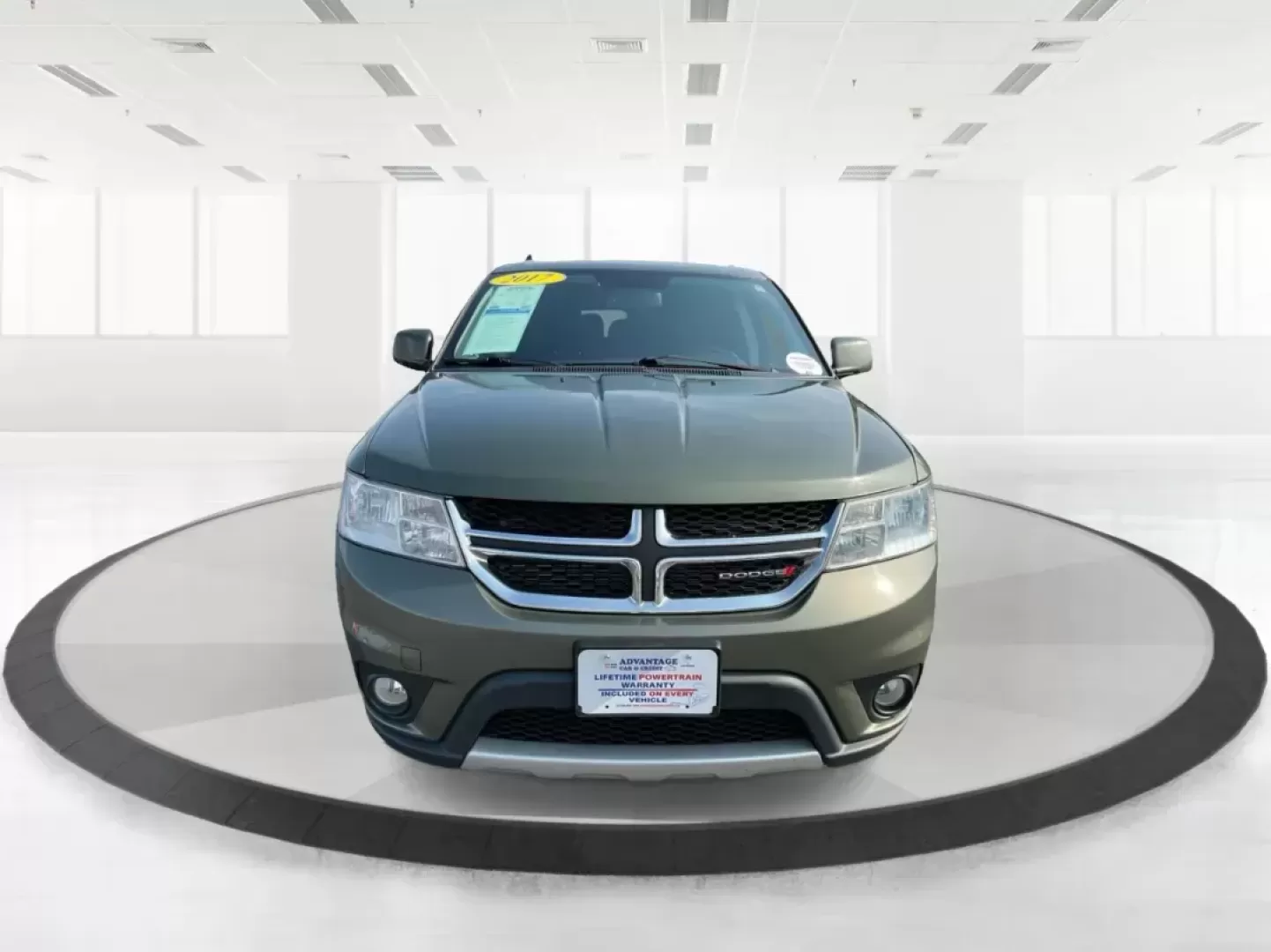 2017 Dodge Journey SXT AWD (3C4PDDBG9HT) with an Pentastar 3.6L V-6 DOHC engine, located at 401 Woodman Dr, Riverside, OH, 45431, (937) 908-9800, 39.760899, -84.123421 - Photo#6