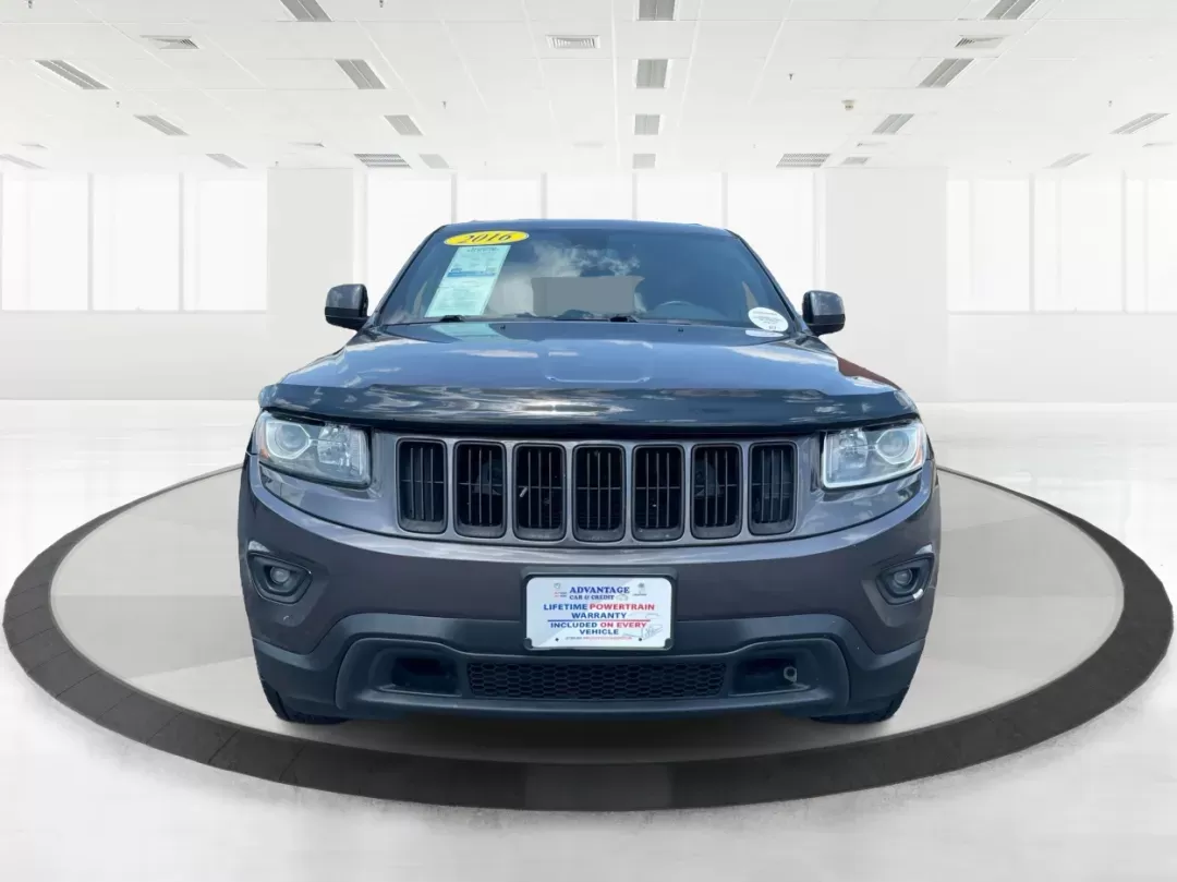 2016 Jeep Grand Cherokee Laredo (1C4RJFAG8GC) with an Pentastar 3.6L V-6 DOHC engine, located at 1184 Kauffman Ave, Fairborn, OH, 45324, (937) 908-9800, 39.807072, -84.030914 - ### Experience Unmatched Comfort and Adventure with the 2016 Jeep Grand Cherokee Laredo<br /> <br /> Are you a weekend adventurer or a growing family seeking the perfect blend of style, comfort, and capability? Look no further than the 2016 Jeep Grand Cherokee Laredo, an SUV that perfectly suits you - Photo#6