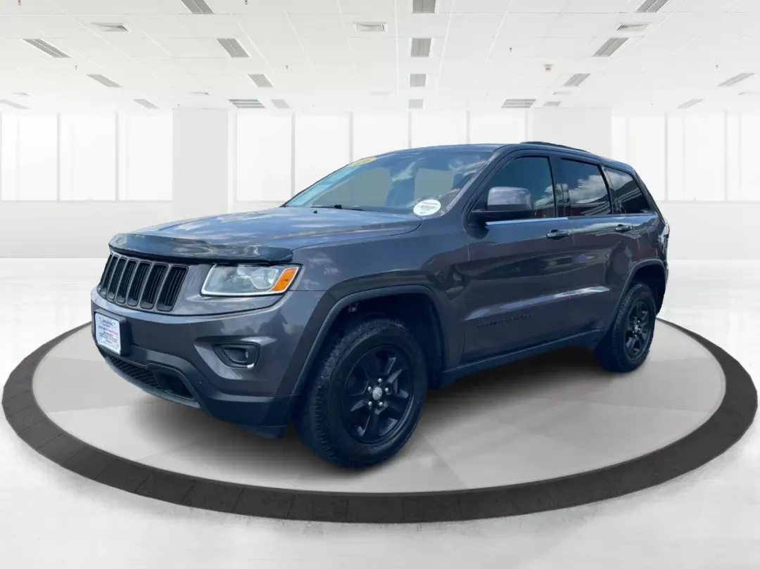 2016 Jeep Grand Cherokee Laredo (1C4RJFAG8GC) with an Pentastar 3.6L V-6 DOHC engine, located at 1184 Kauffman Ave, Fairborn, OH, 45324, (937) 908-9800, 39.807072, -84.030914 - ### Experience Unmatched Comfort and Adventure with the 2016 Jeep Grand Cherokee Laredo<br /> <br /> Are you a weekend adventurer or a growing family seeking the perfect blend of style, comfort, and capability? Look no further than the 2016 Jeep Grand Cherokee Laredo, an SUV that perfectly suits you - Photo#7