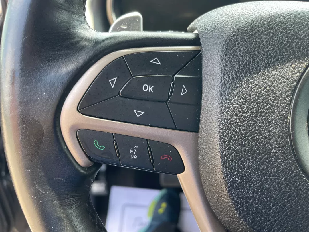 2016 Jeep Grand Cherokee Laredo (1C4RJFAG8GC) with an Pentastar 3.6L V-6 DOHC engine, located at 1184 Kauffman Ave, Fairborn, OH, 45324, (937) 908-9800, 39.807072, -84.030914 - ### Experience Unmatched Comfort and Adventure with the 2016 Jeep Grand Cherokee Laredo<br /> <br /> Are you a weekend adventurer or a growing family seeking the perfect blend of style, comfort, and capability? Look no further than the 2016 Jeep Grand Cherokee Laredo, an SUV that perfectly suits you - Photo#15