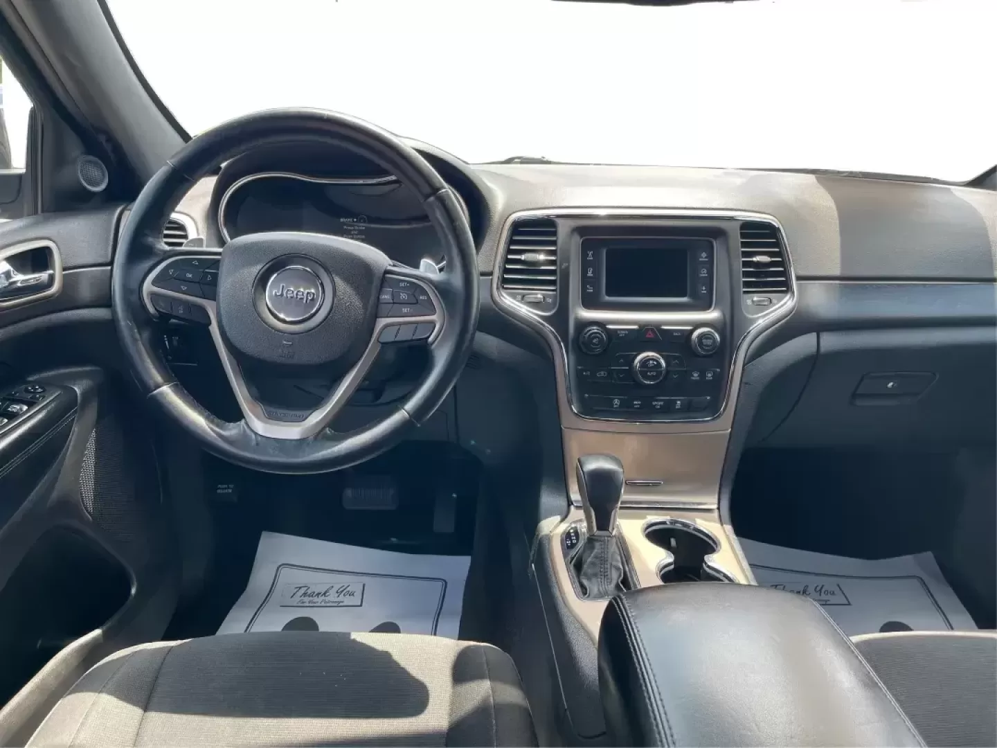 2016 Jeep Grand Cherokee Laredo (1C4RJFAG8GC) with an Pentastar 3.6L V-6 DOHC engine, located at 880 E. National Road, Vandalia, OH, 45377, (937) 908-9800, 39.891918, -84.183594 - ### Experience Unmatched Comfort and Adventure with the 2016 Jeep Grand Cherokee Laredo<br /> <br /> Are you a weekend adventurer or a growing family seeking the perfect blend of style, comfort, and capability? Look no further than the 2016 Jeep Grand Cherokee Laredo, an SUV that perfectly suits you - Photo#20