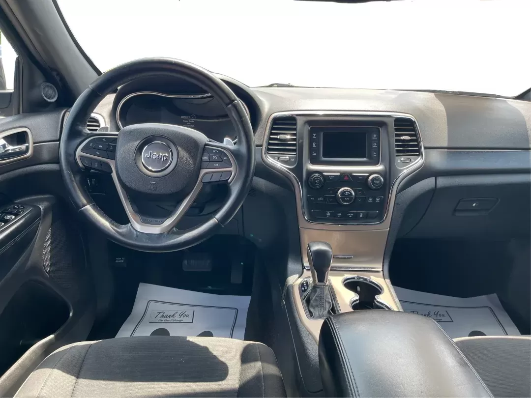 2016 Jeep Grand Cherokee Laredo (1C4RJFAG8GC) with an Pentastar 3.6L V-6 DOHC engine, located at 1184 Kauffman Ave, Fairborn, OH, 45324, (937) 908-9800, 39.807072, -84.030914 - ### Experience Unmatched Comfort and Adventure with the 2016 Jeep Grand Cherokee Laredo<br /> <br /> Are you a weekend adventurer or a growing family seeking the perfect blend of style, comfort, and capability? Look no further than the 2016 Jeep Grand Cherokee Laredo, an SUV that perfectly suits you - Photo#20