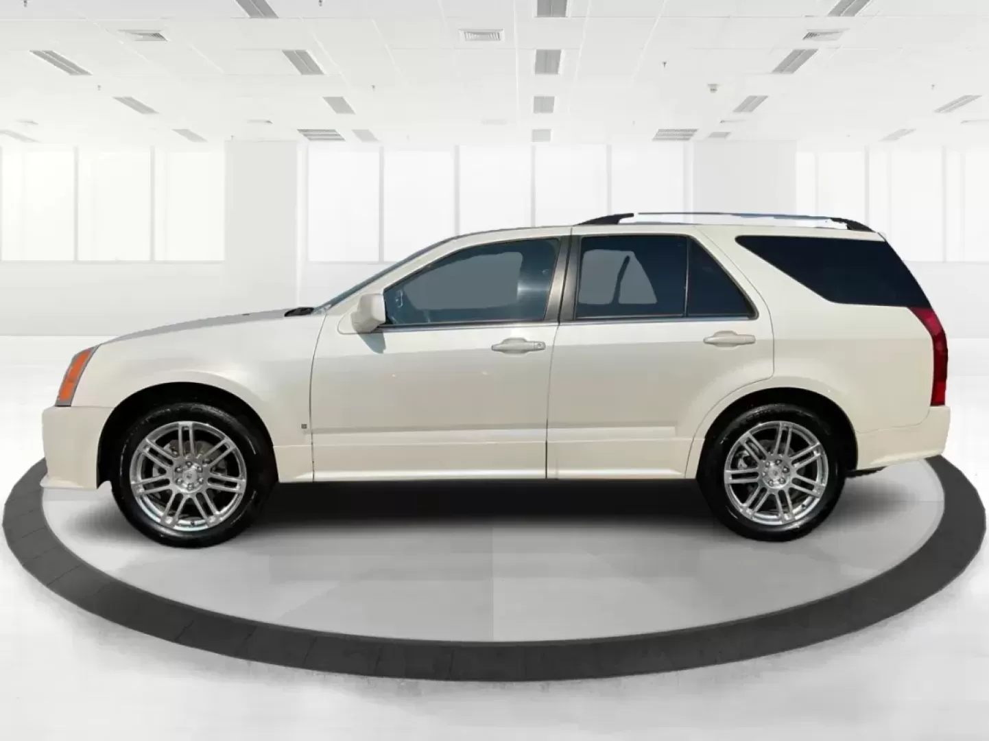 2008 Cadillac SRX V6 (1GYEE437480) with an 3.6L V-6 DOHC engine, located at 880 E. National Road, Vandalia, OH, 45377, (937) 908-9800, 39.891918, -84.183594 - Photo#5