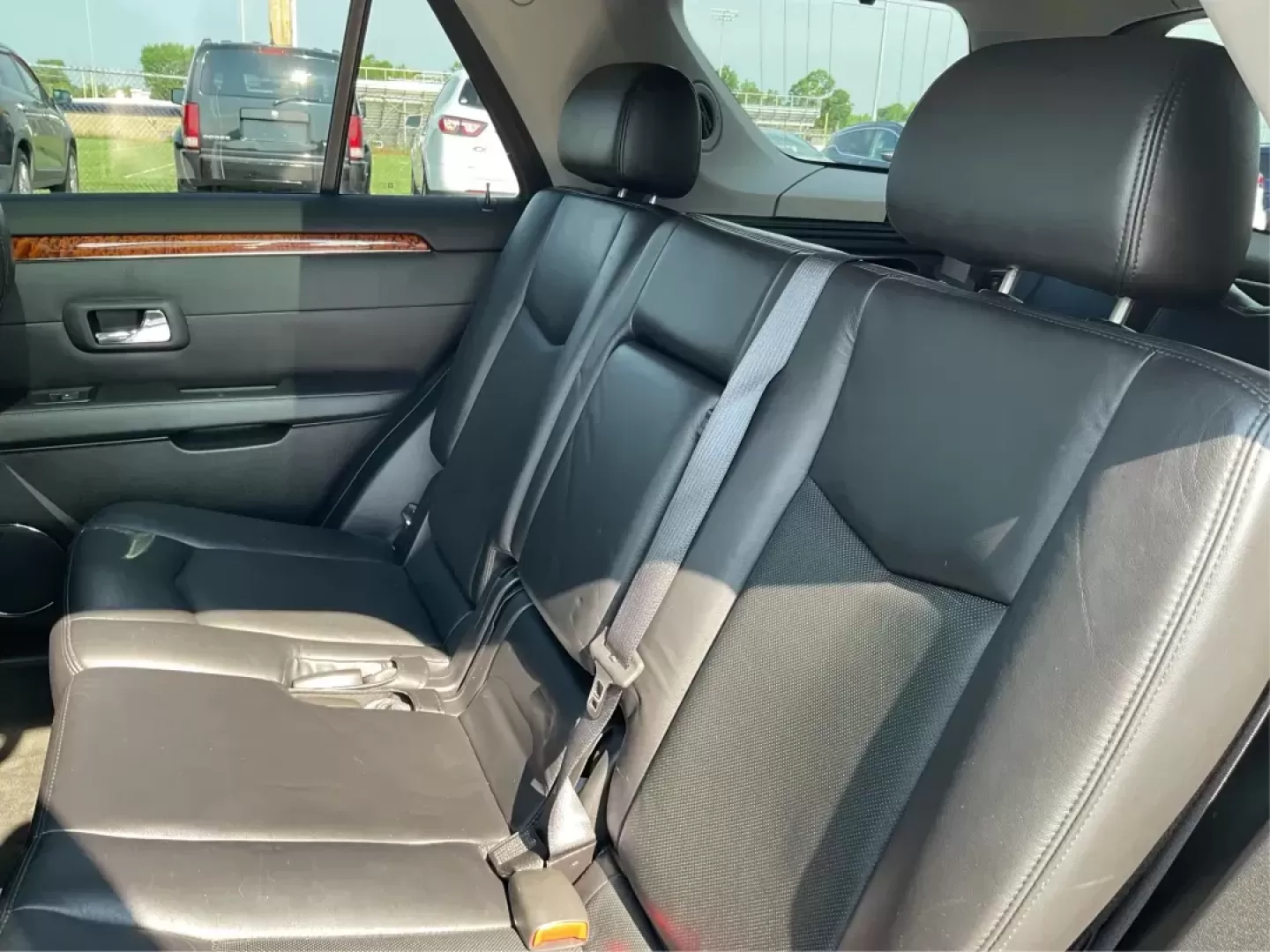 2008 Cadillac SRX V6 (1GYEE437480) with an 3.6L V-6 DOHC engine, located at 880 E. National Road, Vandalia, OH, 45377, (937) 908-9800, 39.891918, -84.183594 - Photo#9