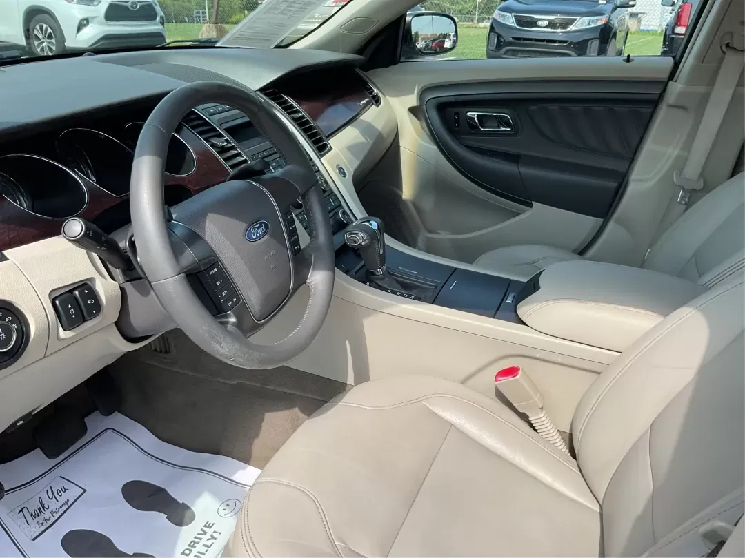 2011 Ford Taurus SEL (1FAHP2EW5BG) with an Duratec 3.5L V-6 DOHC engine, located at 8750 N County Rd 25A, Piqua, OH, 45356, (937) 908-9800, 40.164391, -84.232513 - Photo#8