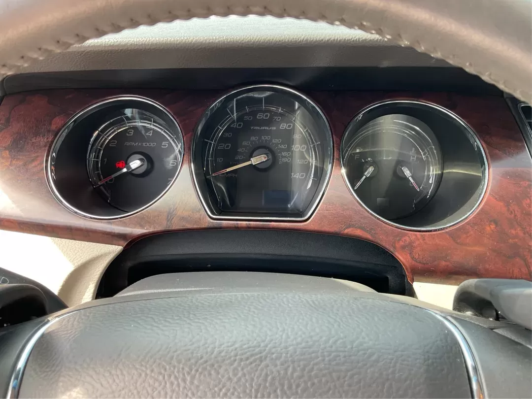 2011 Ford Taurus SEL (1FAHP2EW5BG) with an Duratec 3.5L V-6 DOHC engine, located at 8750 N County Rd 25A, Piqua, OH, 45356, (937) 908-9800, 40.164391, -84.232513 - Photo#14