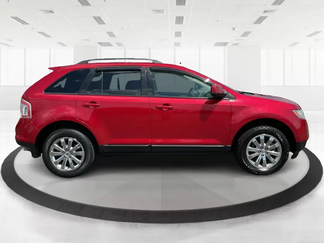 2010 Ford Edge SEL (2FMDK3JC3AB) with an Duratec 3.5L V-6 DOHC engine, located at 1230 East Main St, Xenia, OH, 45385, (937) 908-9800, 39.688026, -83.910172 - Photo#1