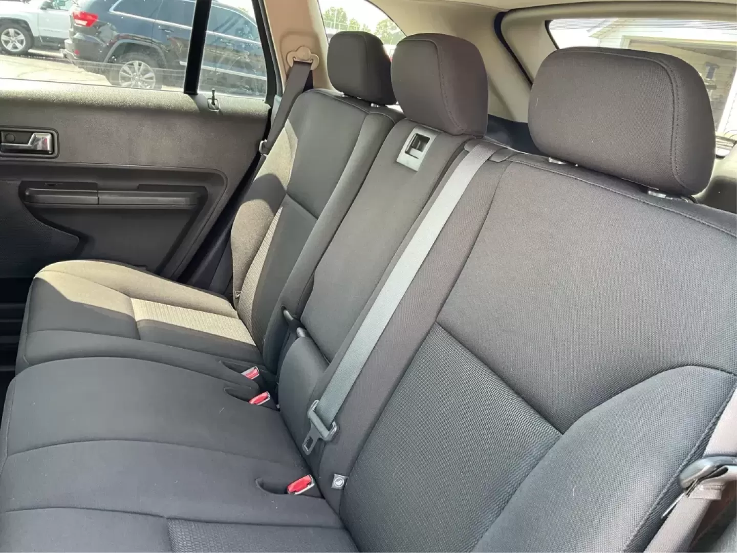 2010 Ford Edge SEL (2FMDK3JC3AB) with an Duratec 3.5L V-6 DOHC engine, located at 1230 East Main St, Xenia, OH, 45385, (937) 908-9800, 39.688026, -83.910172 - Photo#9