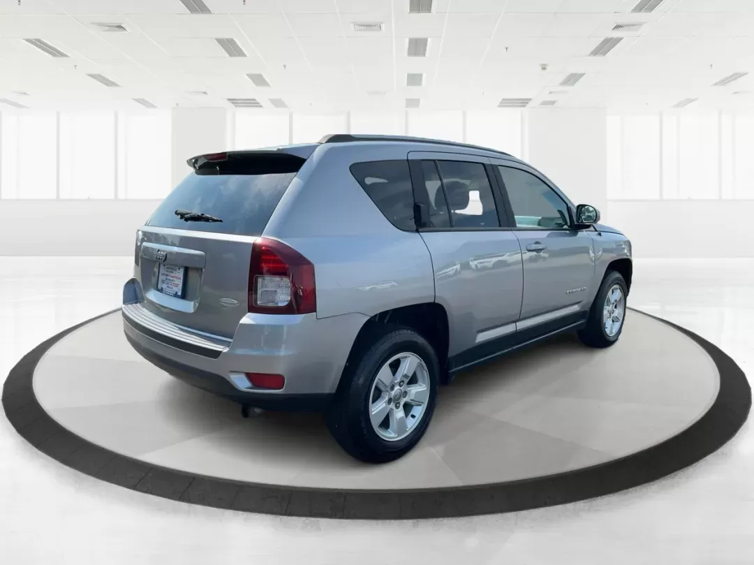 2017 Jeep Compass Latitude FWD (1C4NJCEA3HD) with an Other engine, located at 1230 East Main St, Xenia, OH, 45385, (937) 908-9800, 39.688026, -83.910172 - Photo#2