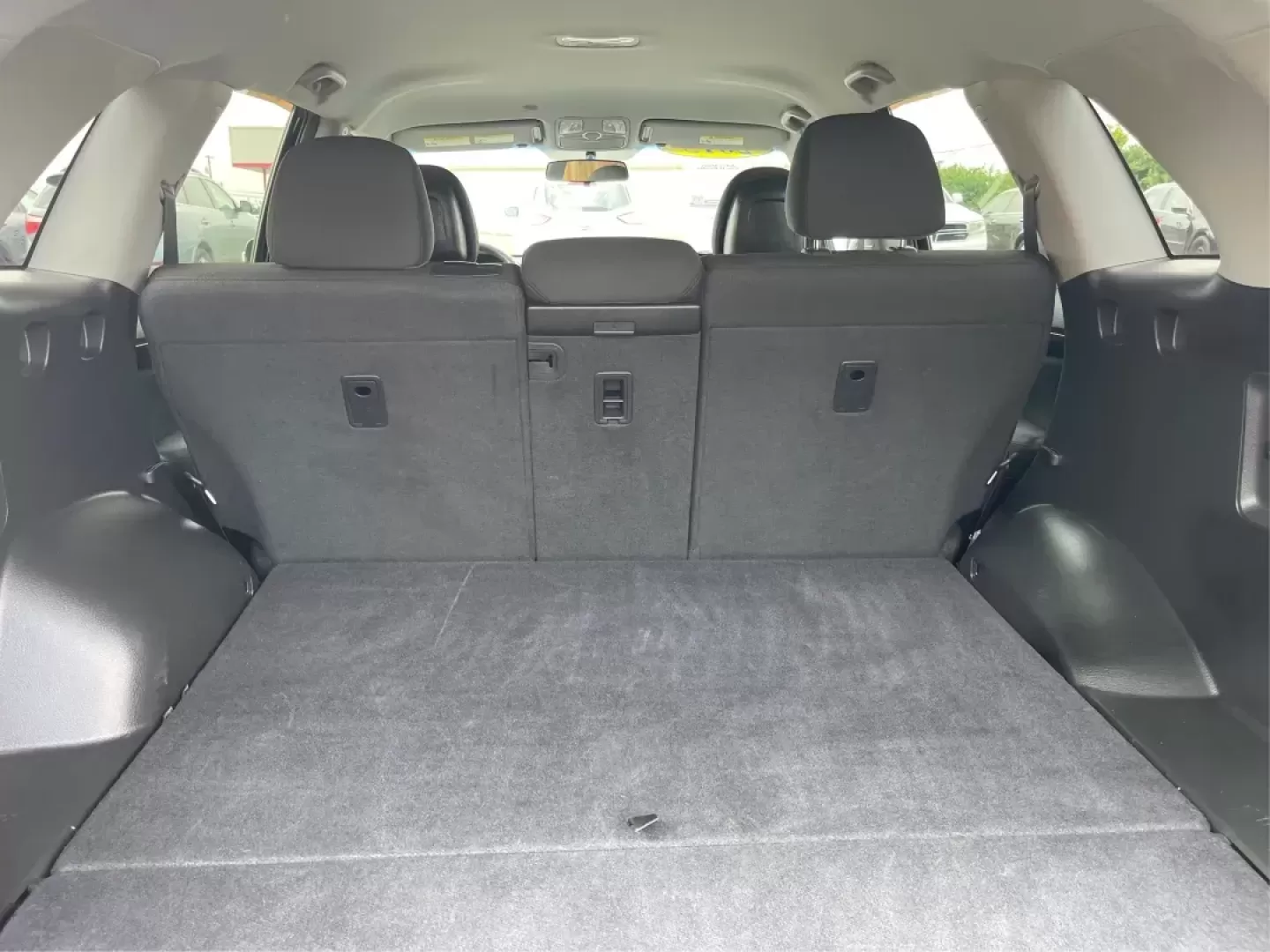 2015 Kia Sorento LX (5XYKT3A60FG) with an 2.4L I-4 gasoline direct injection engine, located at 880 E. National Road, Vandalia, OH, 45377, (937) 908-9800, 39.891918, -84.183594 - Photo#11