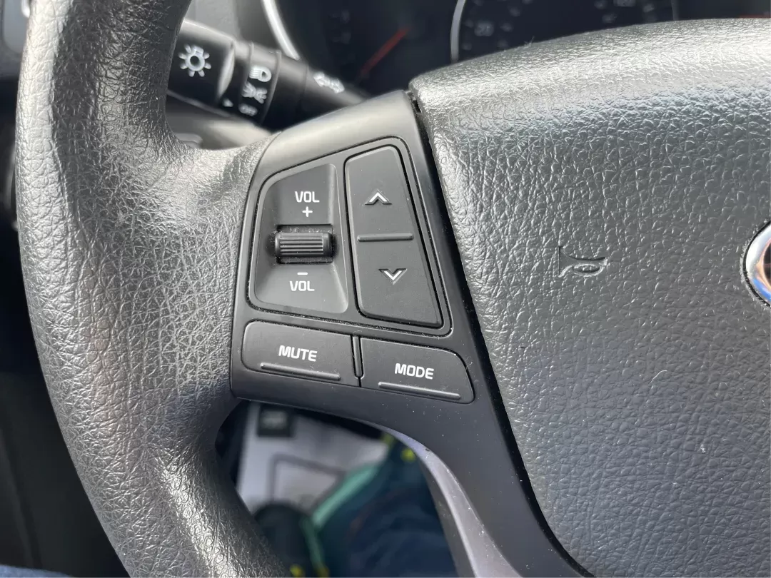 2015 Kia Sorento LX (5XYKT3A60FG) with an 2.4L I-4 gasoline direct injection engine, located at 880 E. National Road, Vandalia, OH, 45377, (937) 908-9800, 39.891918, -84.183594 - **Discover the 2015 Kia Sorento LX: Your Family Adventure Awaits!**<br /> <br /> Are you looking for the perfect vehicle to accommodate your growing family while ensuring comfort and safety? Look no further than the 2015 Kia Sorento LX! This versatile SUV offers the ideal blend of space, functionali - Photo#15