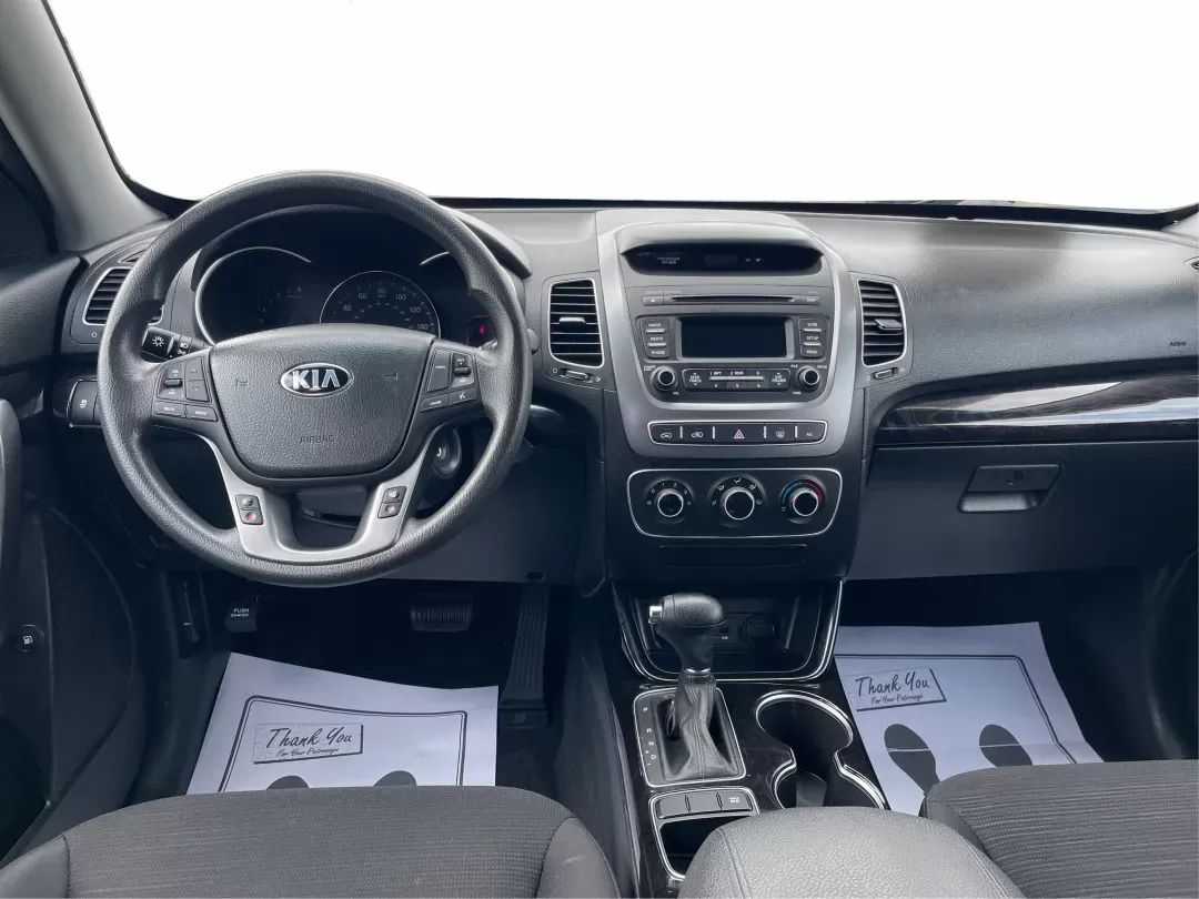 2015 Kia Sorento LX (5XYKT3A60FG) with an 2.4L I-4 gasoline direct injection engine, located at 880 E. National Road, Vandalia, OH, 45377, (937) 908-9800, 39.891918, -84.183594 - **Discover the 2015 Kia Sorento LX: Your Family Adventure Awaits!**<br /> <br /> Are you looking for the perfect vehicle to accommodate your growing family while ensuring comfort and safety? Look no further than the 2015 Kia Sorento LX! This versatile SUV offers the ideal blend of space, functionali - Photo#20