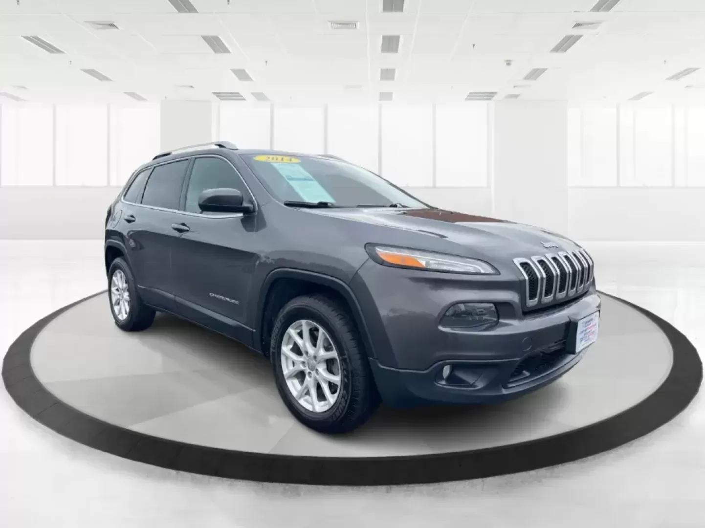 2014 Jeep Cherokee Latitude (1C4PJMCS3EW) with an Other engine, located at 1230 East Main St, Xenia, OH, 45385, (937) 908-9800, 39.688026, -83.910172 - Photo#0