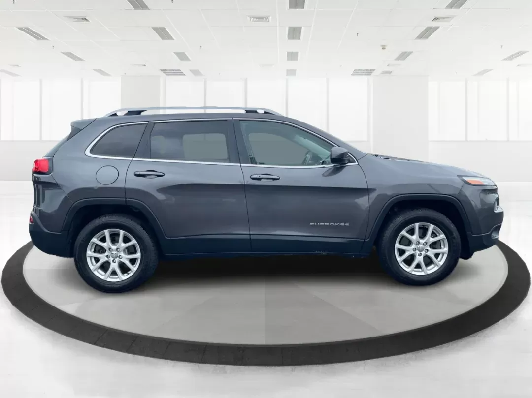 2014 Jeep Cherokee Latitude (1C4PJMCS3EW) with an Other engine, located at 1230 East Main St, Xenia, OH, 45385, (937) 908-9800, 39.688026, -83.910172 - Photo#1