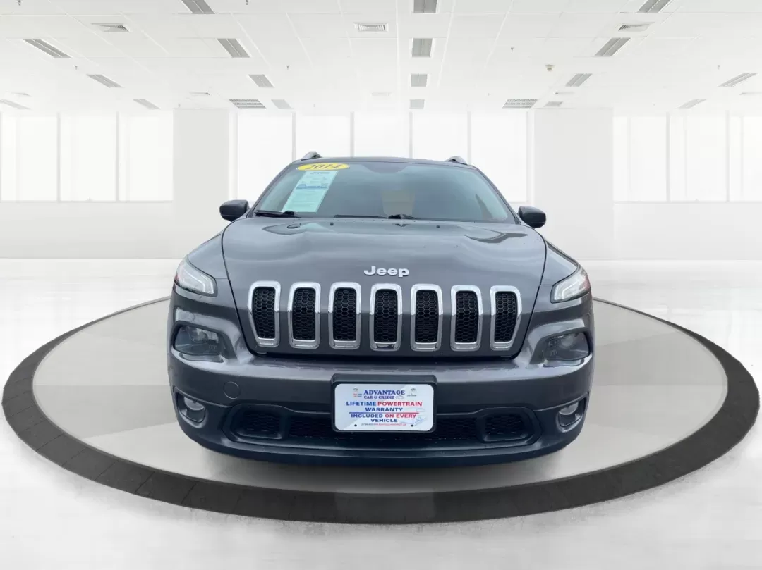 2014 Jeep Cherokee Latitude (1C4PJMCS3EW) with an Other engine, located at 1230 East Main St, Xenia, OH, 45385, (937) 908-9800, 39.688026, -83.910172 - Photo#6