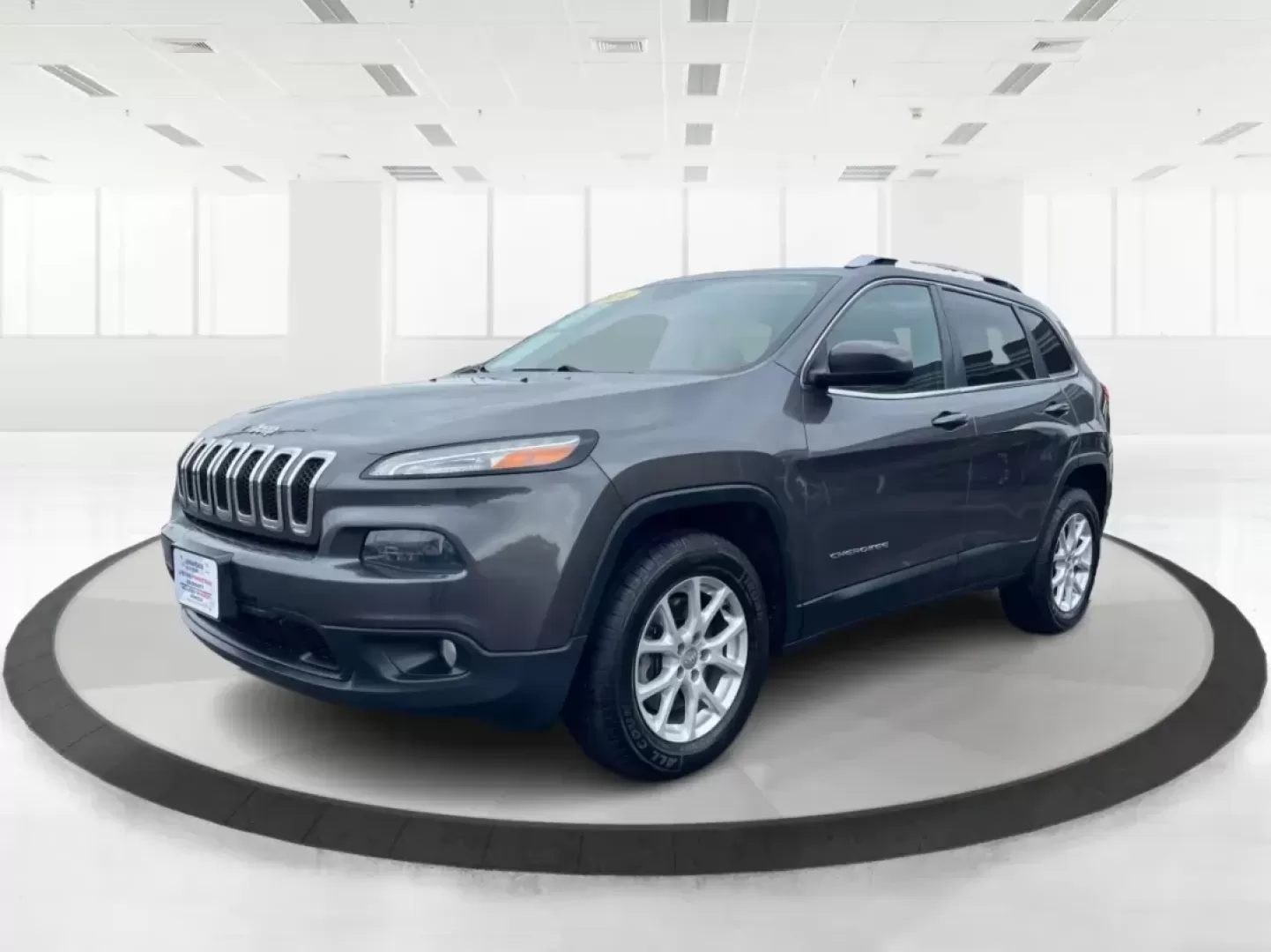 2014 Jeep Cherokee Latitude (1C4PJMCS3EW) with an Other engine, located at 1230 East Main St, Xenia, OH, 45385, (937) 908-9800, 39.688026, -83.910172 - Photo#7