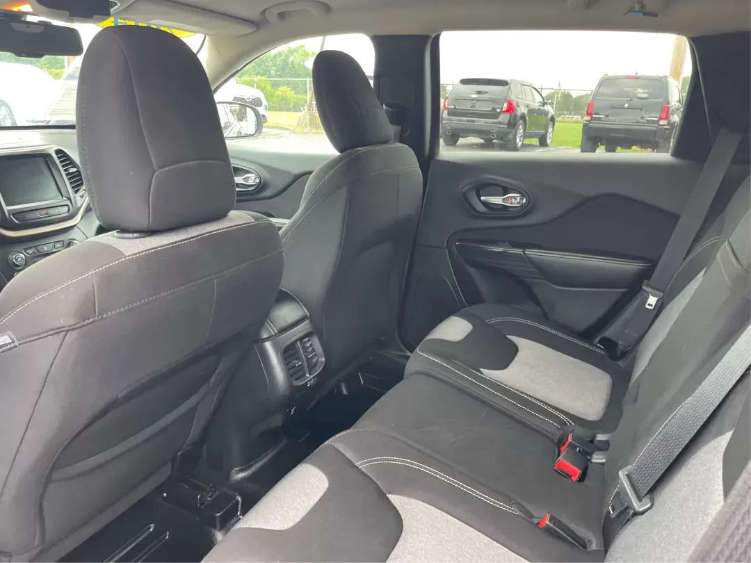 2014 Jeep Cherokee Latitude (1C4PJMCS3EW) with an Other engine, located at 1230 East Main St, Xenia, OH, 45385, (937) 908-9800, 39.688026, -83.910172 - Photo#9