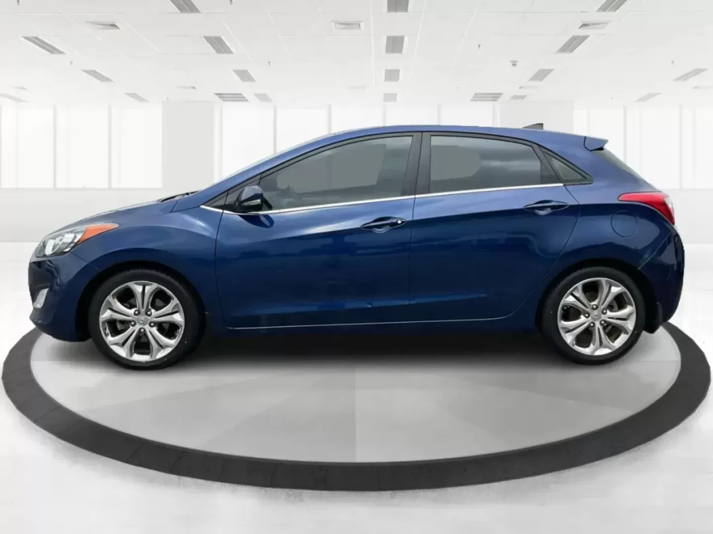2013 Hyundai Elantra GT Base (KMHD35LE4DU) with an Other engine, located at 4508 South Dixie Dr, Moraine, OH, 45439, (937) 908-9800, 39.689976, -84.218452 - Photo#5
