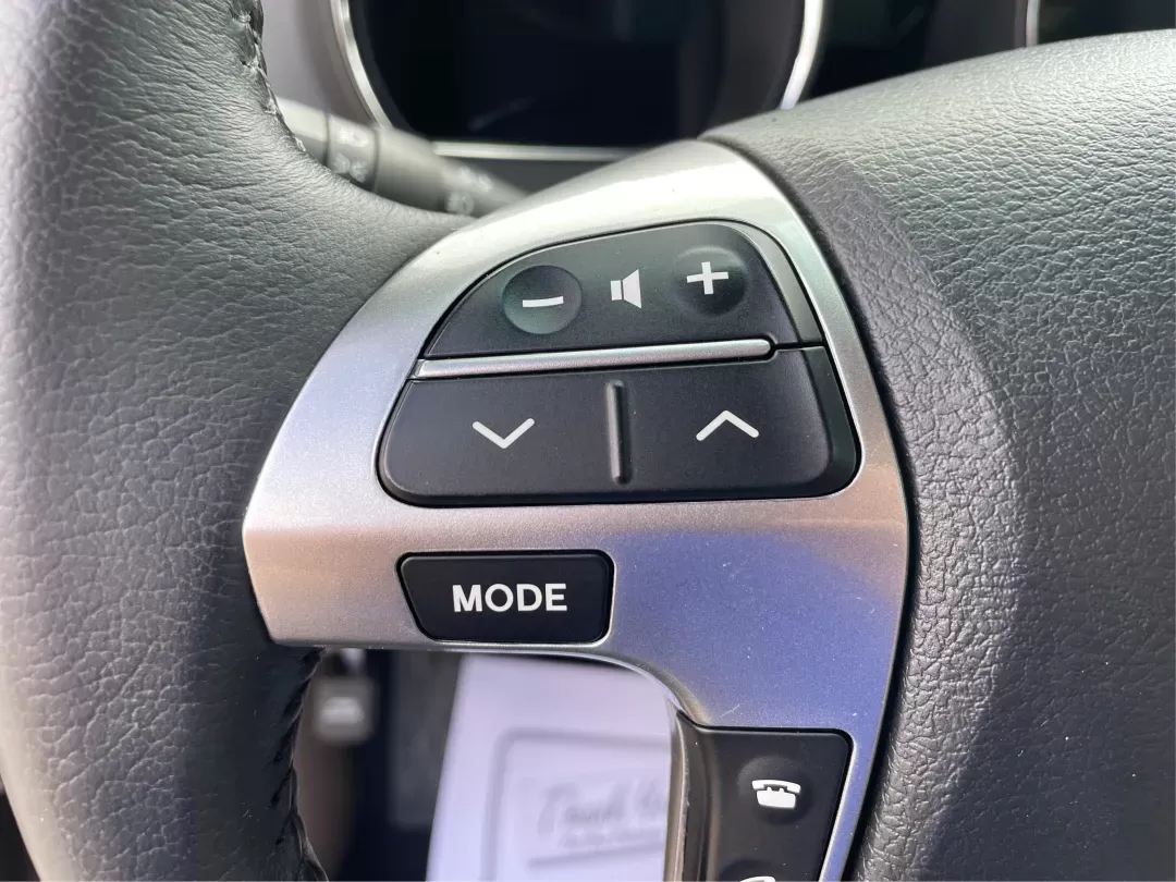 2013 Toyota Highlander SE V6 (5TDZK3EH9DS) with an 3.5L V-6 DOHC engine, located at 4508 South Dixie Dr, Moraine, OH, 45439, (937) 908-9800, 39.689976, -84.218452 - **Adventure Awaits with the 2013 Toyota Highlander SE V6 Perfect for Family Getaways and Daily Drives!**<br /> <br /> Are you ready to embrace a lifestyle of exploration and comfort? The 2013 Toyota Highlander SE V6 is your ticket to memorable family outings and enjoyable commutes alike. With its s - Photo#15