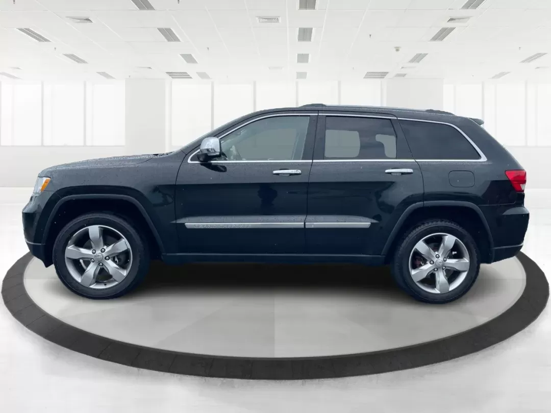 2011 Jeep Grand Cherokee Overland (1J4RR6GT7BC) with an Other engine, located at 8750 N County Rd 25A, Piqua, OH, 45356, (937) 908-9800, 40.164391, -84.232513 - **Ready for Adventure: 2011 Jeep Grand Cherokee Overland in Fairborn, OH**<br /> <br /> Are you searching for the perfect vehicle that seamlessly fits into your active lifestyle? Look no further than this stunning 2011 Jeep Grand Cherokee Overland, which is not just a car; it's your gateway to adven - Photo#5