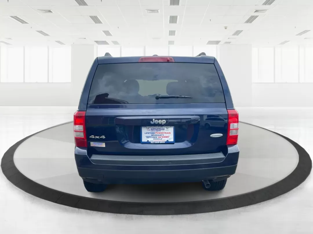 2016 Jeep Patriot Latitude (1C4NJRFBXGD) with an 2.4L I-4 DOHC engine, located at 1184 Kauffman Ave, Fairborn, OH, 45324, (937) 908-9800, 39.807072, -84.030914 - **Explore the Open Road with Confidence: 2016 Jeep Patriot Latitude at Advantage Car and Credit**<br /> <br /> Are you ready to embrace your adventurous spirit? The 2016 Jeep Patriot Latitude is not just a vehicle; it's your gateway to unforgettable road trips, weekend getaways, and everyday journey - Photo#3