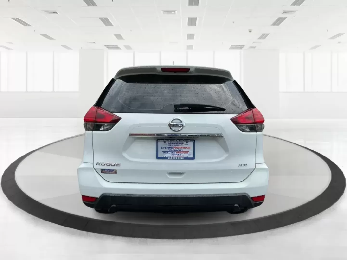 2017 Nissan Rogue S (KNMAT2MV0HP) with an 2.5L I-4 DOHC engine, located at 8750 N County Rd 25A, Piqua, OH, 45356, (937) 908-9800, 40.164391, -84.232513 - Photo#3