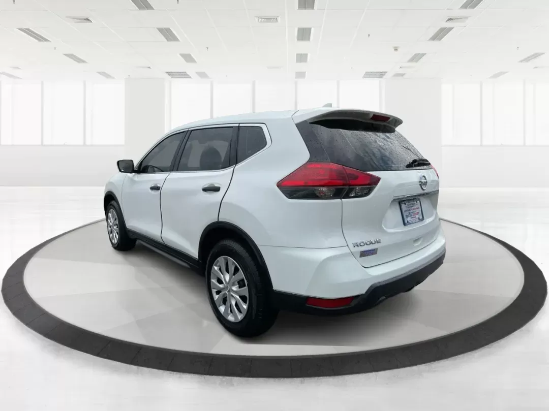 2017 Nissan Rogue S (KNMAT2MV0HP) with an 2.5L I-4 DOHC engine, located at 8750 N County Rd 25A, Piqua, OH, 45356, (937) 908-9800, 40.164391, -84.232513 - Photo#4