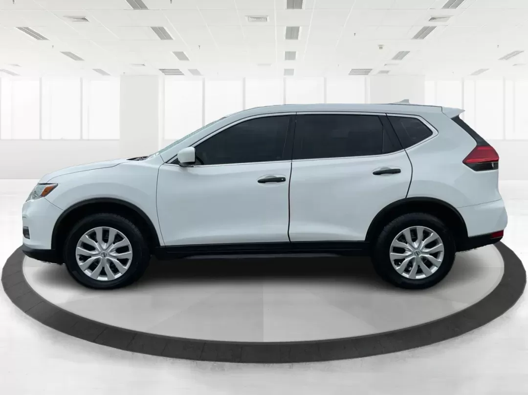 2017 Nissan Rogue S (KNMAT2MV0HP) with an 2.5L I-4 DOHC engine, located at 8750 N County Rd 25A, Piqua, OH, 45356, (937) 908-9800, 40.164391, -84.232513 - Photo#5