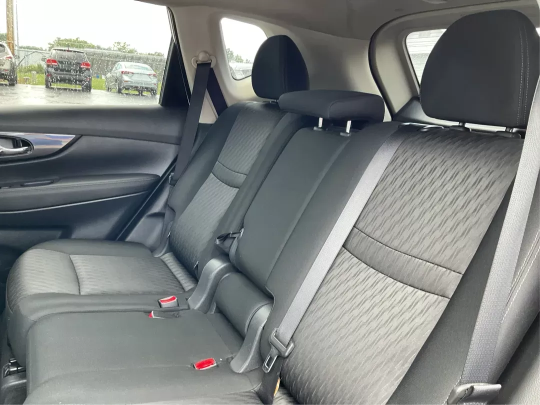2017 Nissan Rogue S (KNMAT2MV0HP) with an 2.5L I-4 DOHC engine, located at 8750 N County Rd 25A, Piqua, OH, 45356, (937) 908-9800, 40.164391, -84.232513 - Photo#9