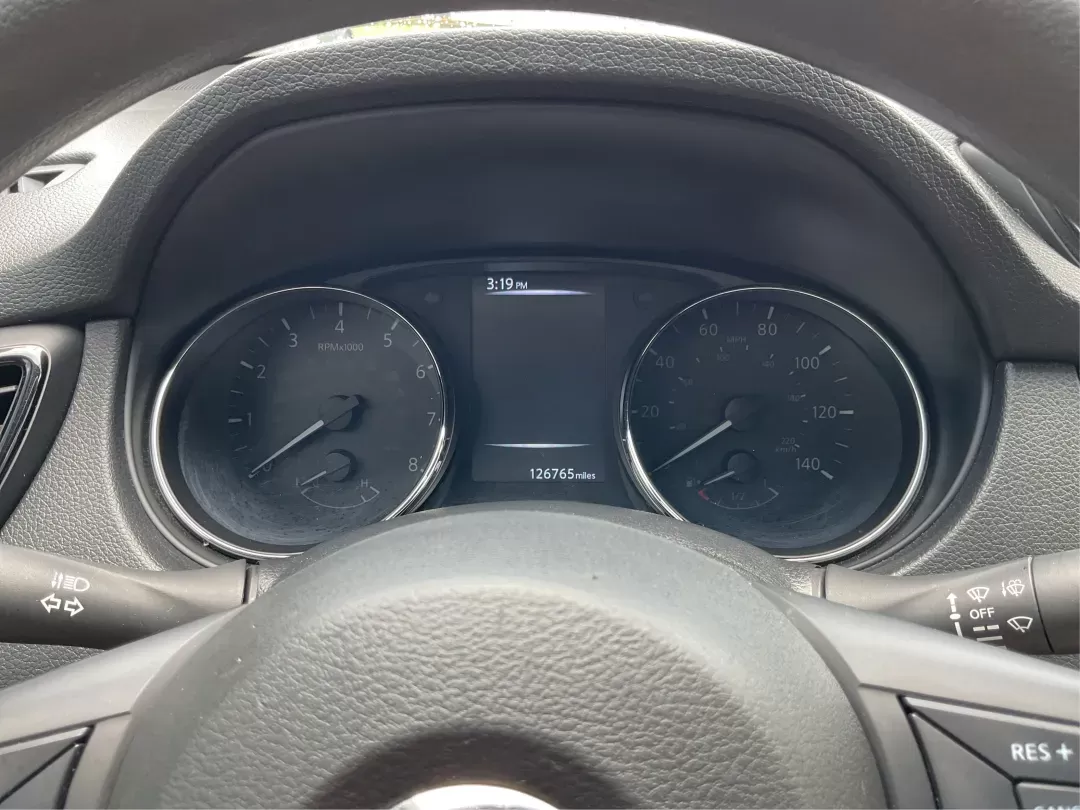 2017 Nissan Rogue S (KNMAT2MV0HP) with an 2.5L I-4 DOHC engine, located at 8750 N County Rd 25A, Piqua, OH, 45356, (937) 908-9800, 40.164391, -84.232513 - Photo#13