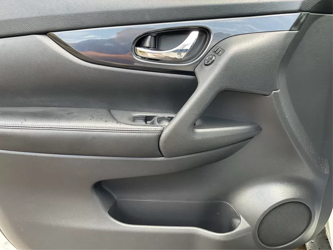 2017 Nissan Rogue S (KNMAT2MV0HP) with an 2.5L I-4 DOHC engine, located at 8750 N County Rd 25A, Piqua, OH, 45356, (937) 908-9800, 40.164391, -84.232513 - Photo#15