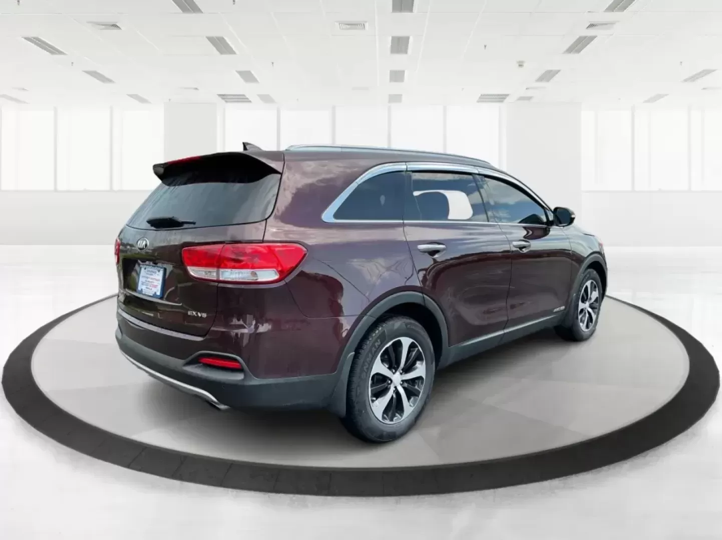 2016 Kia Sorento 3.3L EX (5XYPHDA5XGG) with an Lambda II 3.3L V-6 gasoline direct injection engine, located at 8750 N County Rd 25A, Piqua, OH, 45356, (937) 908-9800, 40.164391, -84.232513 - Photo#2