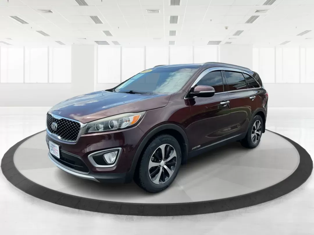 2016 Kia Sorento 3.3L EX (5XYPHDA5XGG) with an Lambda II 3.3L V-6 gasoline direct injection engine, located at 8750 N County Rd 25A, Piqua, OH, 45356, (937) 908-9800, 40.164391, -84.232513 - **Experience Adventure with the 2016 Kia Sorento EX Perfect for Your Family Road Trips!**<br /> <br /> Are you ready to elevate your family adventures with a vehicle that combines style, comfort, and performance? The 2016 Kia Sorento EX is tailored for those who crave exploration without sacrificin - Photo#7