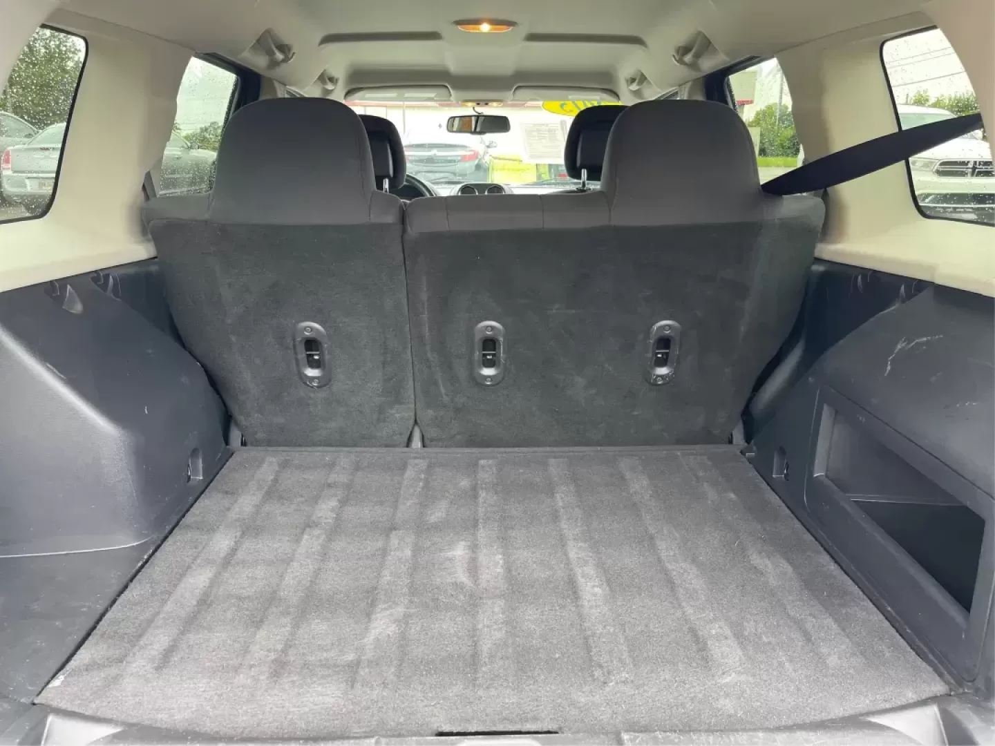 2015 Jeep Patriot Latitude (1C4NJRFB0FD) with an 2.4L I-4 DOHC engine, located at 4508 South Dixie Dr, Moraine, OH, 45439, (937) 908-9800, 39.689976, -84.218452 - Photo#10