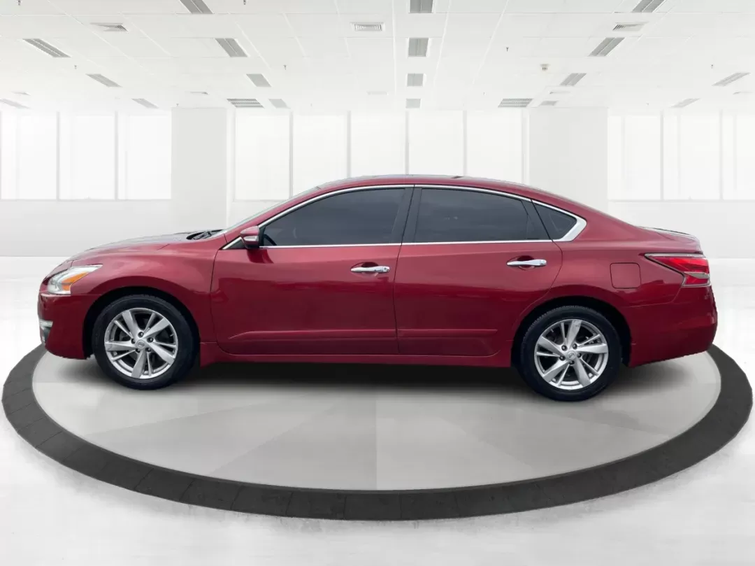 2015 Nissan Altima 2.5 SL (1N4AL3APXFC) with an 2.5L I-4 DOHC engine, located at 880 E. National Road, Vandalia, OH, 45377, (937) 908-9800, 39.891918, -84.183594 - **Elevate Your Commute with the 2015 Nissan Altima 2.5 SL at Advantage Car and Credit**<br /> <br /> If you're looking for a reliable sedan that blends comfort, efficiency, and style, the 2015 Nissan Altima 2.5 SL is your perfect match! This vehicle is tailor-made for the everyday commuter who doesn - Photo#5