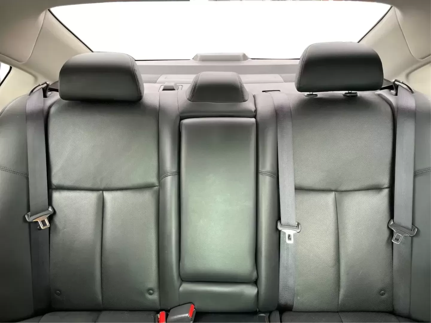 2015 Nissan Altima 2.5 SL (1N4AL3APXFC) with an 2.5L I-4 DOHC engine, located at 880 E. National Road, Vandalia, OH, 45377, (937) 908-9800, 39.891918, -84.183594 - Photo#13