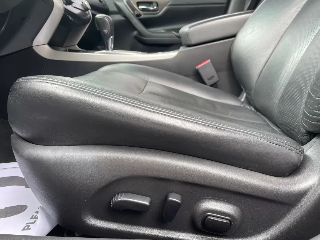 2015 Nissan Altima 2.5 SL (1N4AL3APXFC) with an 2.5L I-4 DOHC engine, located at 880 E. National Road, Vandalia, OH, 45377, (937) 908-9800, 39.891918, -84.183594 - **Elevate Your Commute with the 2015 Nissan Altima 2.5 SL at Advantage Car and Credit**<br /> <br /> If you're looking for a reliable sedan that blends comfort, efficiency, and style, the 2015 Nissan Altima 2.5 SL is your perfect match! This vehicle is tailor-made for the everyday commuter who doesn - Photo#17