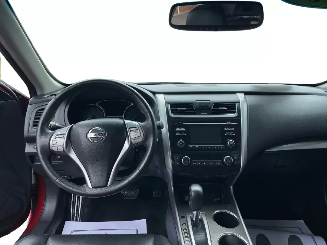 2015 Nissan Altima 2.5 SL (1N4AL3APXFC) with an 2.5L I-4 DOHC engine, located at 880 E. National Road, Vandalia, OH, 45377, (937) 908-9800, 39.891918, -84.183594 - **Elevate Your Commute with the 2015 Nissan Altima 2.5 SL at Advantage Car and Credit**<br /> <br /> If you're looking for a reliable sedan that blends comfort, efficiency, and style, the 2015 Nissan Altima 2.5 SL is your perfect match! This vehicle is tailor-made for the everyday commuter who doesn - Photo#20