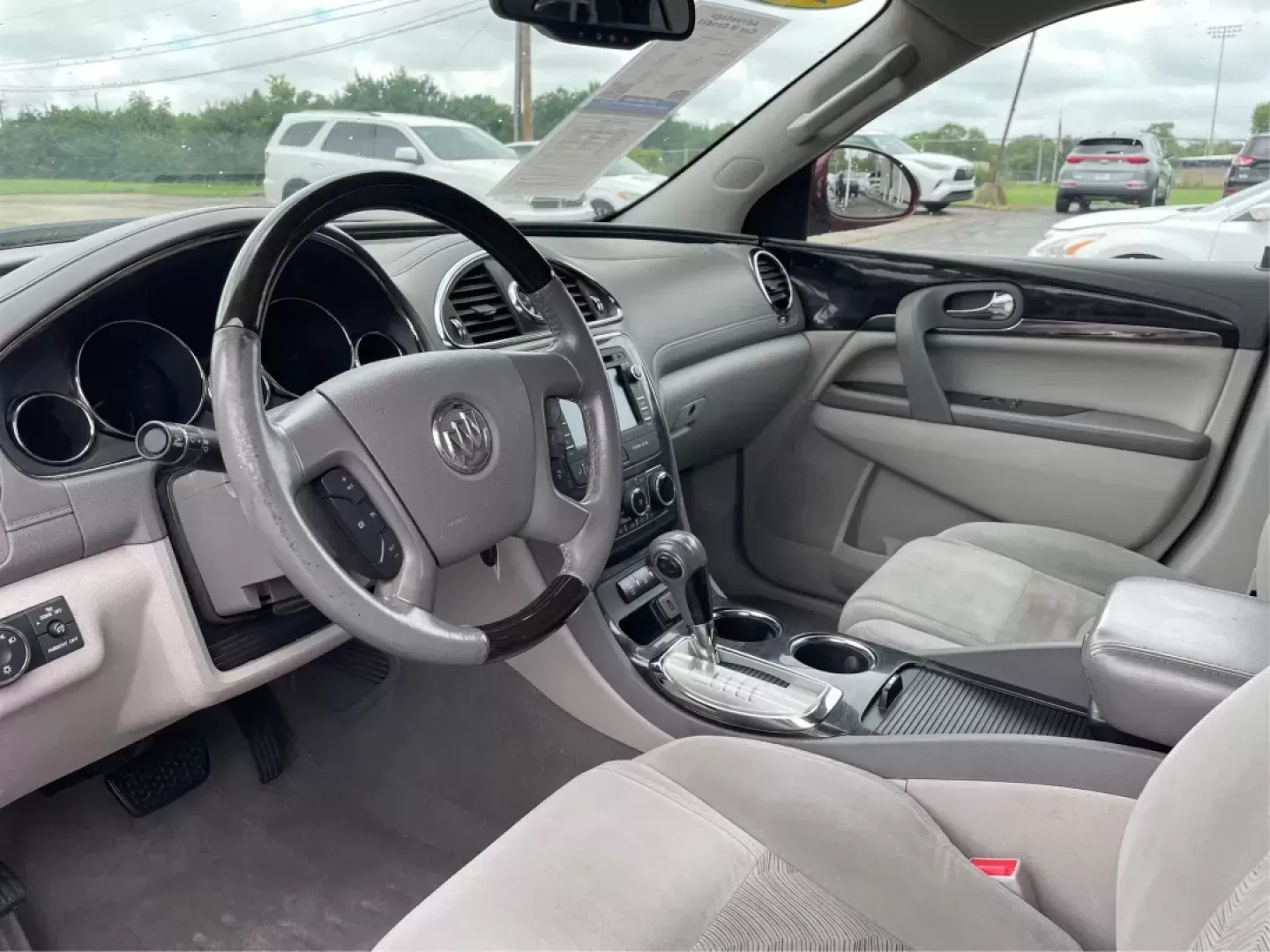 2015 Buick Enclave Convenience FWD (5GAKRAKD6FJ) with an 3.6L V6 DOHC 24V engine, 6-Speed Automatic Overdrive transmission, located at 8750 N County Rd 25A, Piqua, OH, 45356, (937) 908-9800, 40.164391, -84.232513 - Photo#8