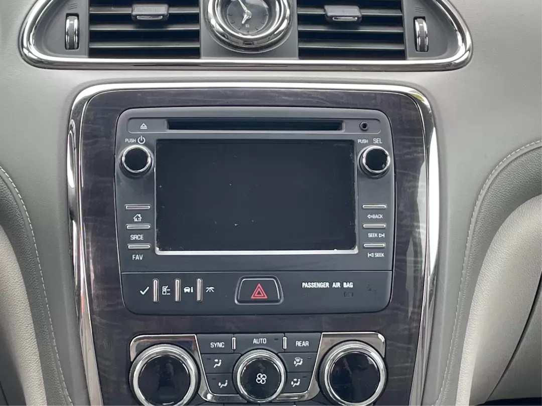 2015 Buick Enclave Convenience FWD (5GAKRAKD6FJ) with an 3.6L V6 DOHC 24V engine, 6-Speed Automatic Overdrive transmission, located at 8750 N County Rd 25A, Piqua, OH, 45356, (937) 908-9800, 40.164391, -84.232513 - Photo#12