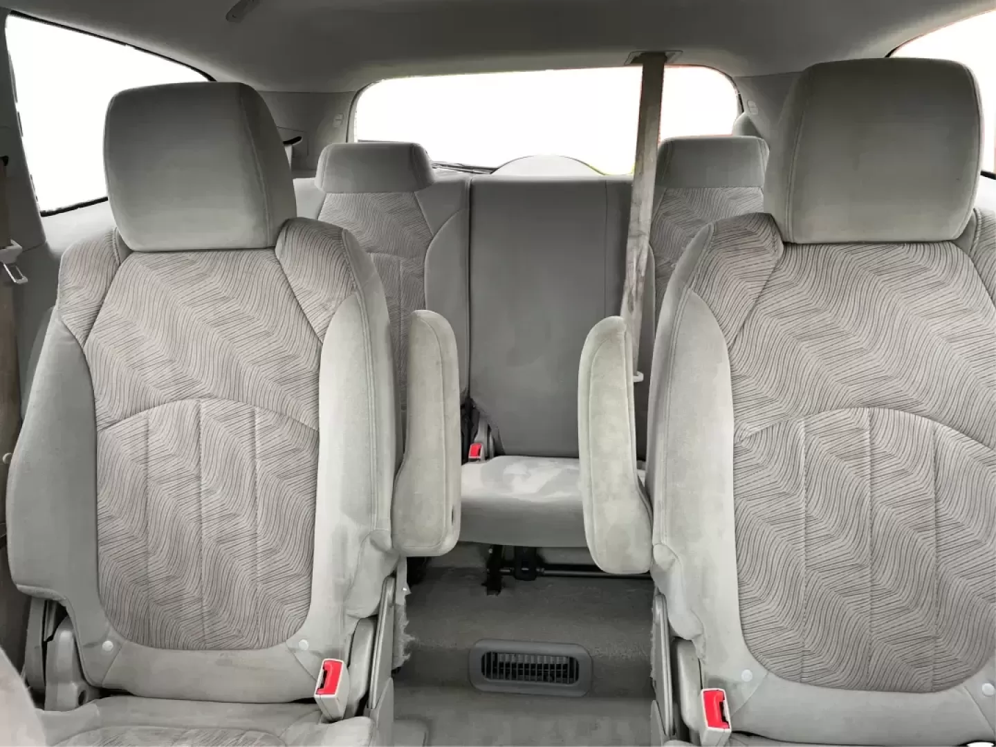 2015 Buick Enclave Convenience FWD (5GAKRAKD6FJ) with an 3.6L V6 DOHC 24V engine, 6-Speed Automatic Overdrive transmission, located at 8750 N County Rd 25A, Piqua, OH, 45356, (937) 908-9800, 40.164391, -84.232513 - Photo#13