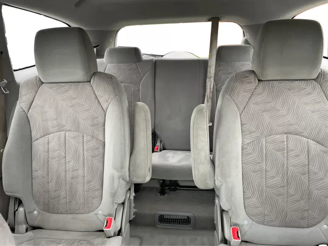 2015 Buick Enclave Convenience FWD (5GAKRAKD6FJ) with an 3.6L V6 DOHC 24V engine, 6-Speed Automatic Overdrive transmission, located at 8750 N County Rd 25A, Piqua, OH, 45356, (937) 908-9800, 40.164391, -84.232513 - Photo#13