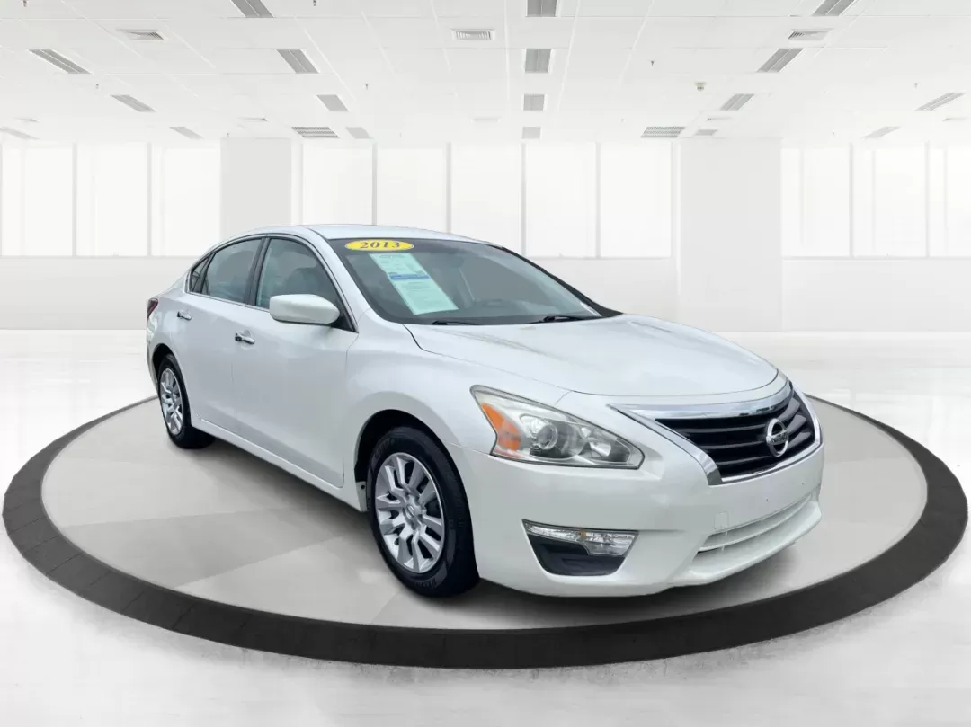 2013 Nissan Altima 2.5 S (1N4AL3APXDC) with an 2.5L I-4 DOHC engine, located at 401 Woodman Dr, Riverside, OH, 45431, (937) 908-9800, 39.760899, -84.123421 - **Discover Your Perfect Ride for Life's Adventures: 2013 Nissan Altima at Advantage Car and Credit!**<br /> <br /> Are you ready to enhance your daily commute or embark on exciting weekend getaways? The 2013 Nissan Altima is designed for those who appreciate a blend of comfort, technology, and effic - Photo#0